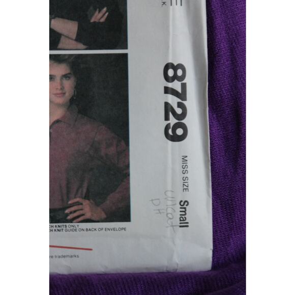 McCalls 8729 Sewing pattern polo shirt long or short sleeve size small - Picture 2 of 6
